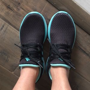 Ladies Size 6 Adidas Running Shoes